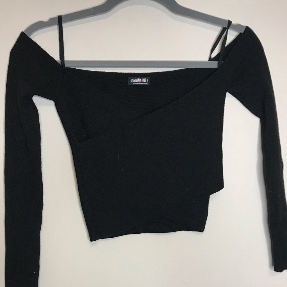 Off shoulder crop long sleeve. Cross body top